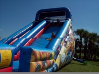 They don't have any pictures of the beautiful 3 choice draft beer and wine trailer, but just so you know, the Fest is Kid friendly :)