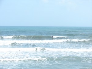 His intentions were good on this maybe head high right;  Image 1 of 3 in sequence.  Photos by Oldwaverider.