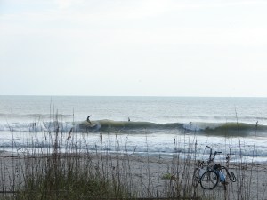 Nice wave, the third shot it closed out, but the short burst looked really fun.  Image 2 of 2 shot sequence.  Photos by Oldwaverider